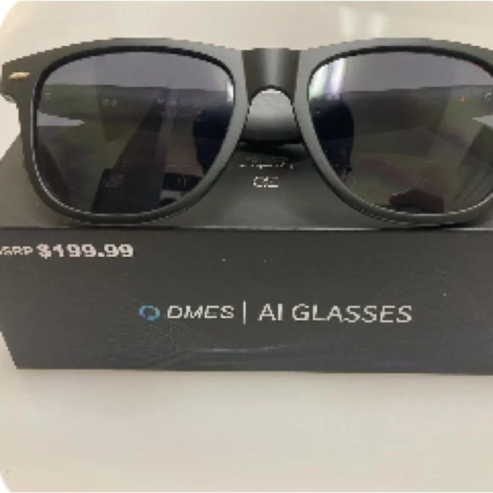 NIB- Handsfree Phone DMES AI SMART SUNGLASSES Black frames, UV lens